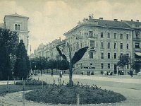 Akademički trg (današnji Trg Josipa Juraja Strossmayera) oko 1915.-1920. godine